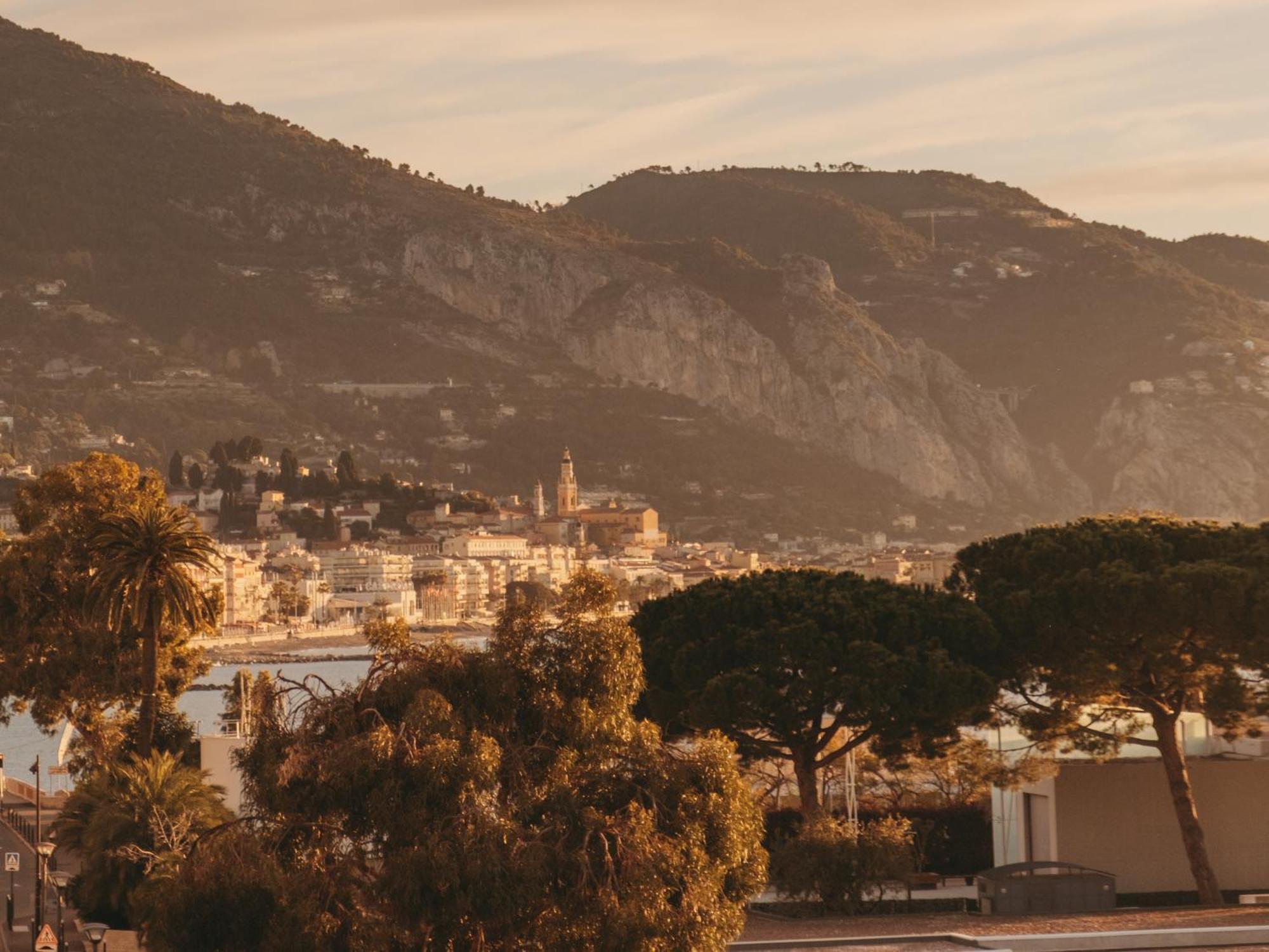 Soleil Riviera Apartament Cote D'Azur Roccabruna Esterno foto