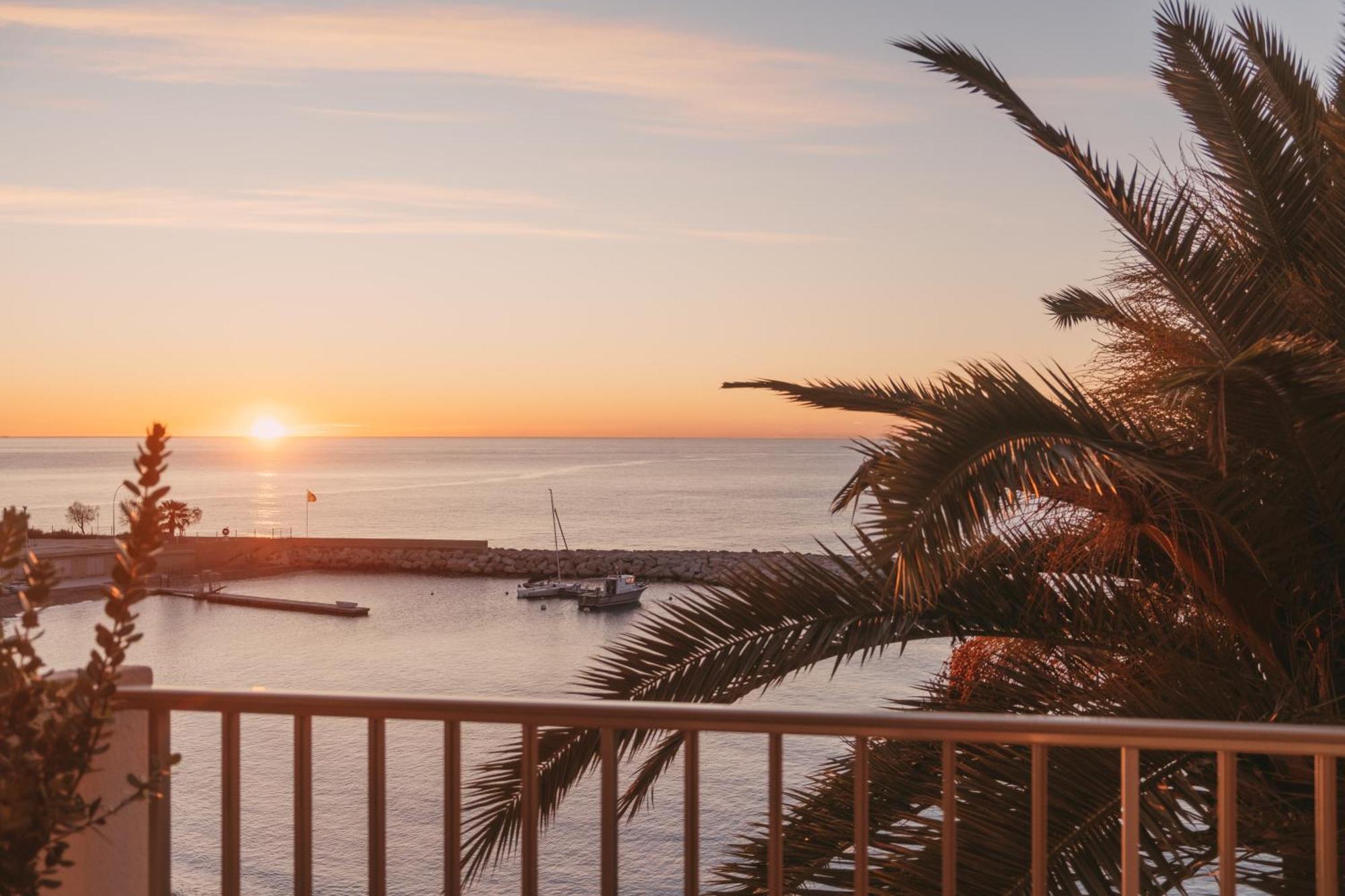 Soleil Riviera Apartament Cote D'Azur Roccabruna Esterno foto